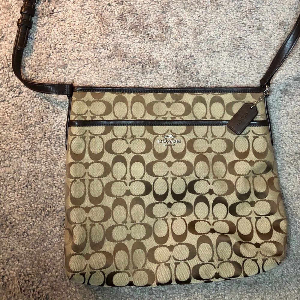 Coach Signature Purse